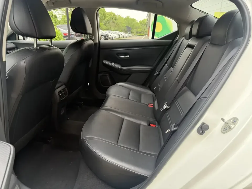 Nissan Sylphy Sylphy 2023 1.6L CVT Enjoy Edition 2024 — thumbnail 3