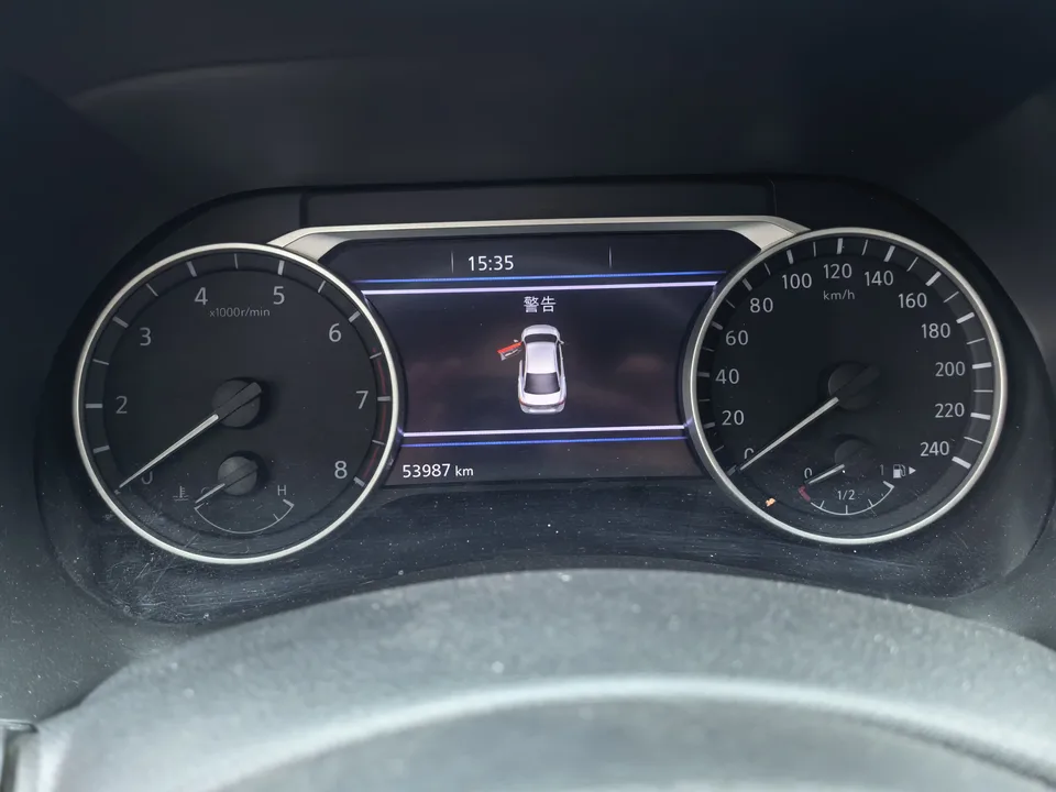 Nissan Sylphy Sylphy 2023 1.6L CVT Enjoy Edition 2024 — thumbnail 4