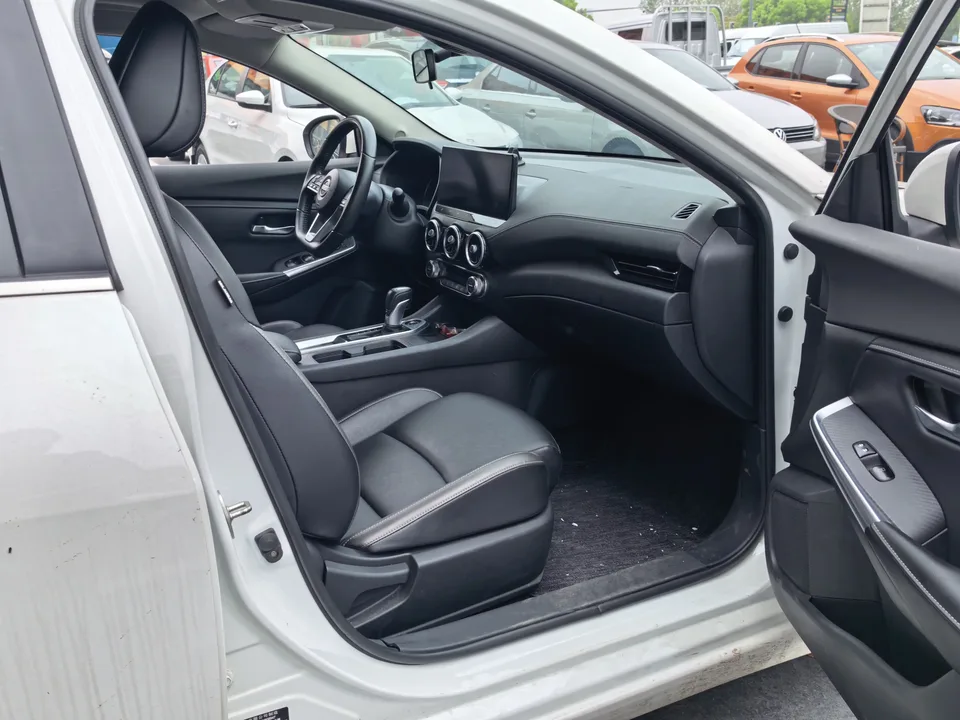 Nissan Sylphy Sylphy 2023 1.6L CVT Enjoy Edition 2024 — thumbnail 5