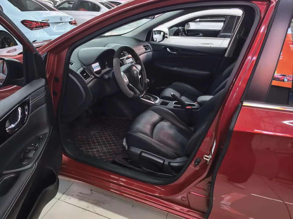 Nissan Tiida Tiida 2024 1.6L CVT Cool Edition 2024 — миниатюра 3