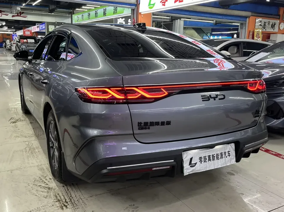 BYD Qin L DM Qin L DM 2025 Intelligent Driving Edition DM-i 80KM Leading Edition 2025 — thumbnail 4