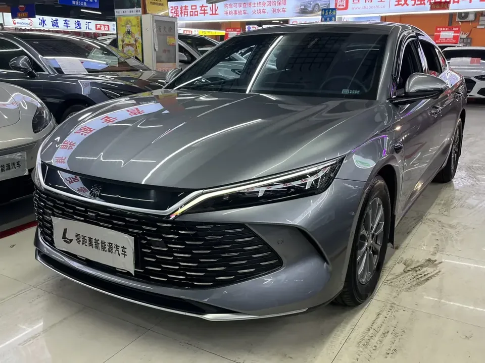 BYD Qin L DM Qin L DM 2025 Intelligent Driving Edition DM-i 80KM Leading Edition 2025 — photo 1, buy with delivery to Moscow