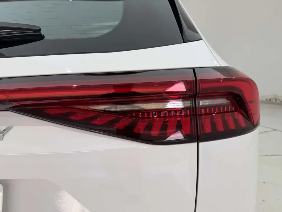 Chery Tiggo 8 Pro Tiggo 8 PRO 2025 290T 2WD Premium Edition 2024 — thumbnail 3