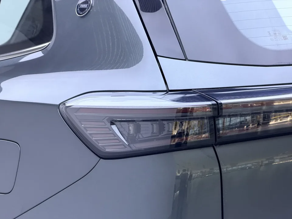 Chery Tiggo 8 PLUS Tiggo 8 PLUS 2025 Kunpeng 290TGDI DCT Premium 2024 — миниатюра 4