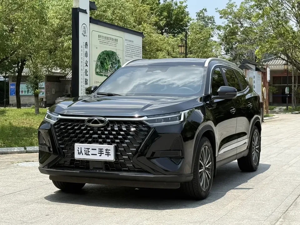 Chery Tiggo 8 Pro Tiggo 8 PRO 2025 290T 2WD Deluxe Edition 2025 — photo 1, buy with delivery to Moscow