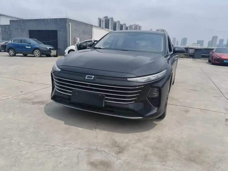 FAW Bestune B70 Pentium B70 2024 Longteng Edition 1.5T Lingyue 2024 — photo 1, buy with delivery to Moscow