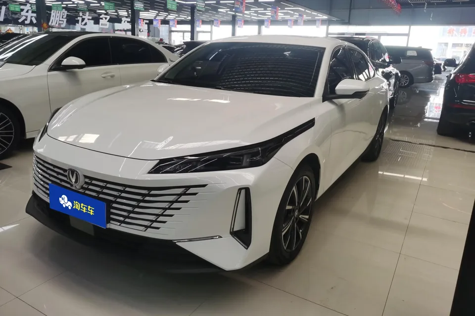 Changan Escape Escape 2024 1.5T DCT Premium 2025 — photo 1, buy with delivery to Moscow