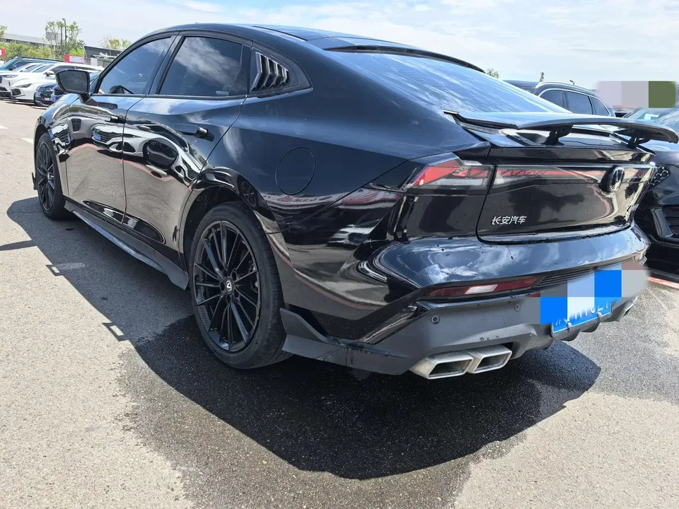 Changan UNI-V Changan UNI-V 2023 1.5T Premium 2024 — thumbnail 4