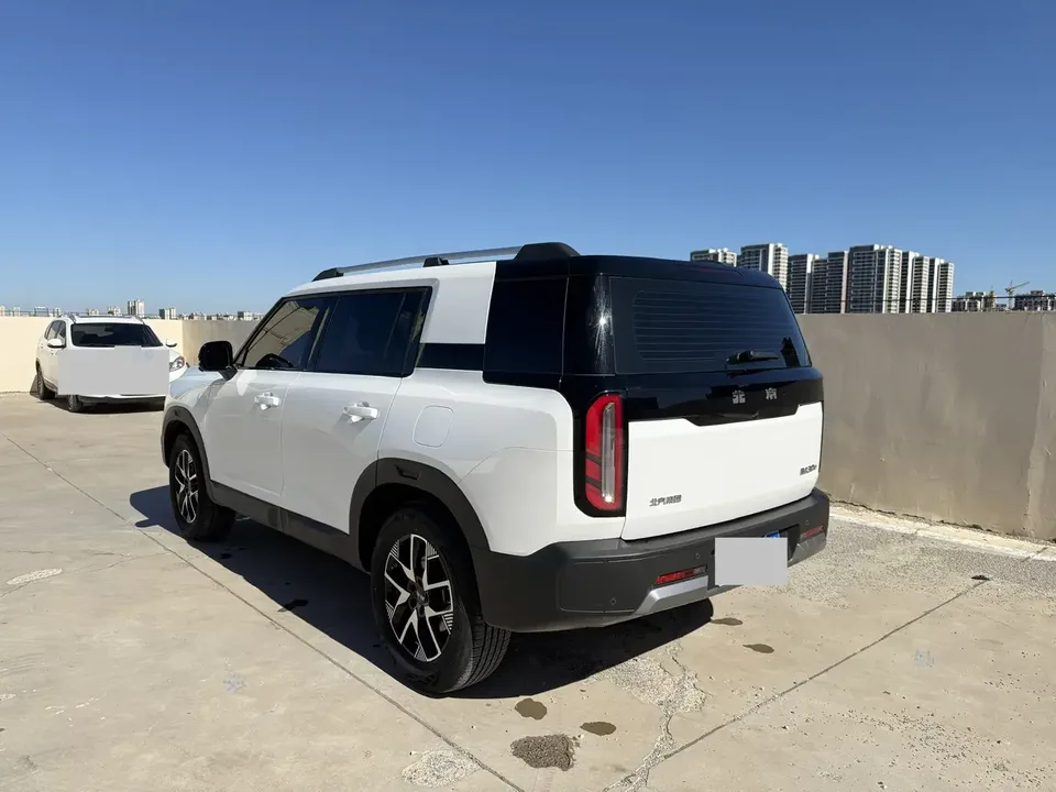 BAIC Beijing Off-road BJ30 Beijing Off-road BJ30 2024 1.5T DHT Magic Core Electric Drive Standard Edition 2025 — миниатюра 2