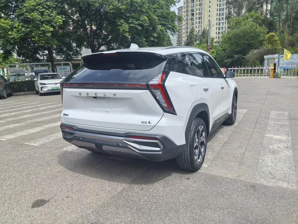 Geely Atlas L Boyue L 2023 1.5TD DCT Premium 2023 — миниатюра 2