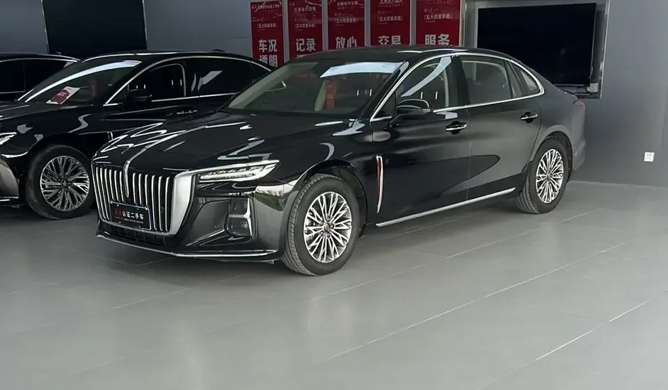 Hongqi H5 Hongqi H5 2024 1.5T DCT Zhilian Qiyun Edition 2023 — photo 1, buy with delivery to Moscow