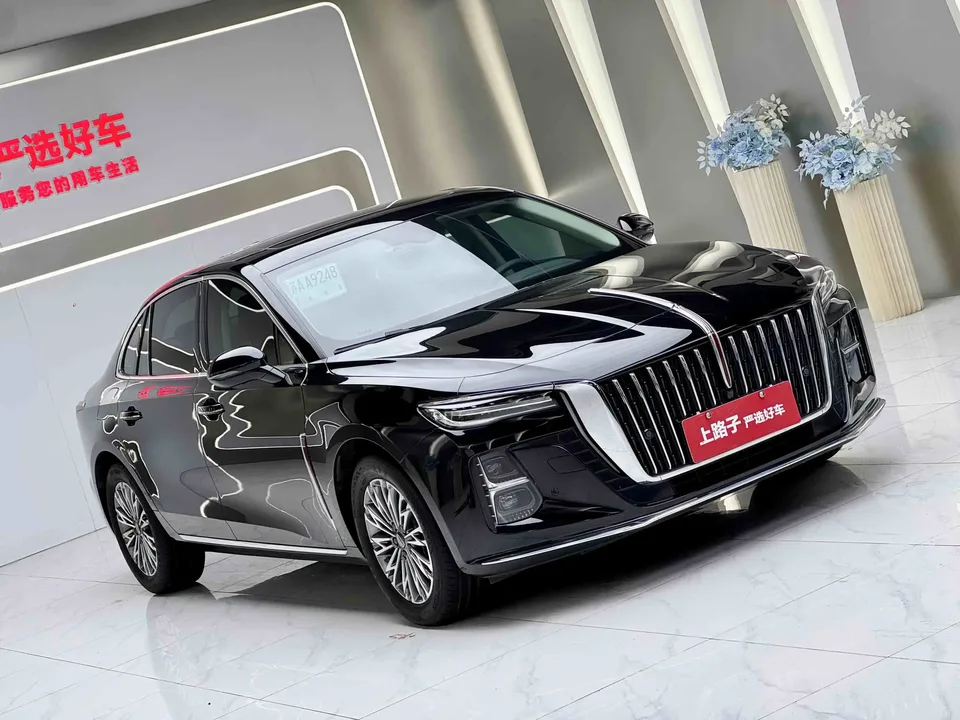 Hongqi H5 Hongqi H5 2024 1.5T DCT Zhilian Qiyun Edition 2024 — photo 1, buy with delivery to Moscow
