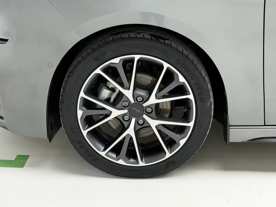Lynk & Co 03 Lynk & Co 03 2022 1.5TD DCT Jin Pro 2022 — thumbnail 3