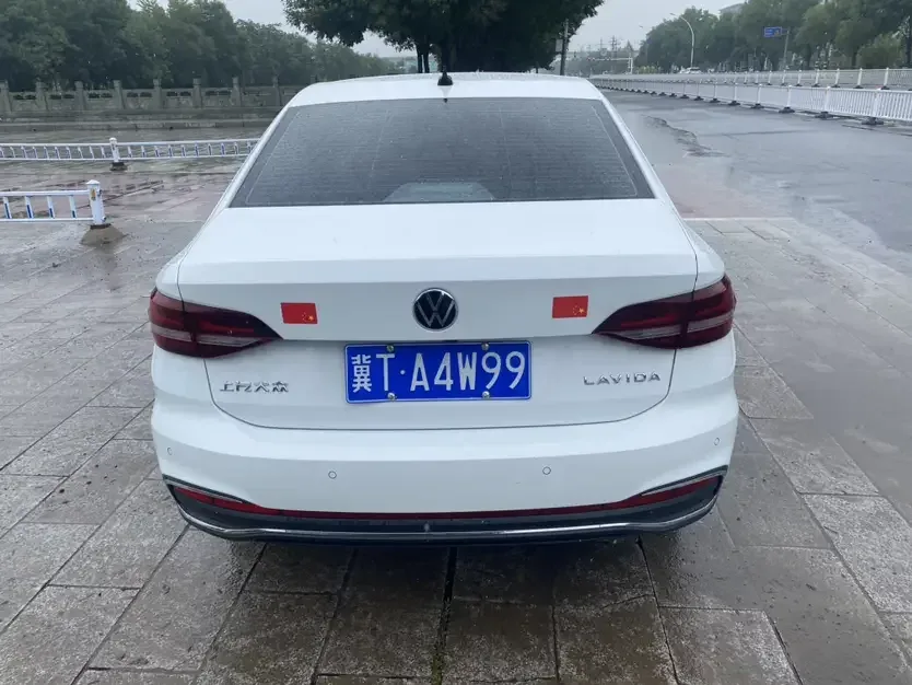 Volkswagen Lavida Lavida 2023 1.5L Automatic 5 Million Edition 2022 — thumbnail 2