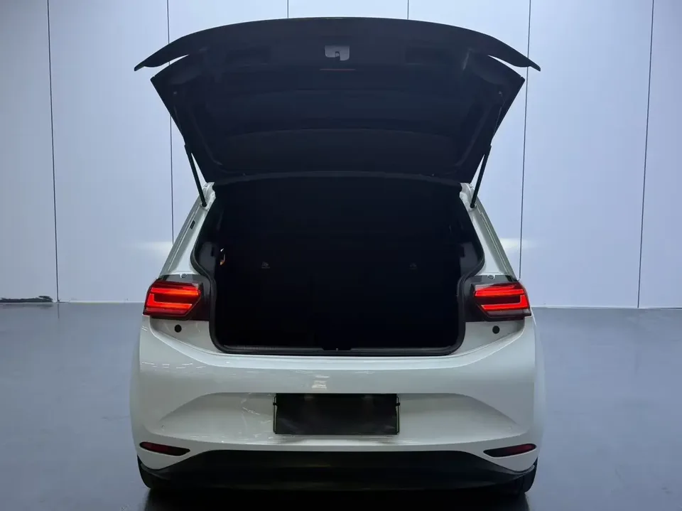 Volkswagen ID.3 Volkswagen ID.3 2024 Outstanding Edition 2024 — thumbnail 4