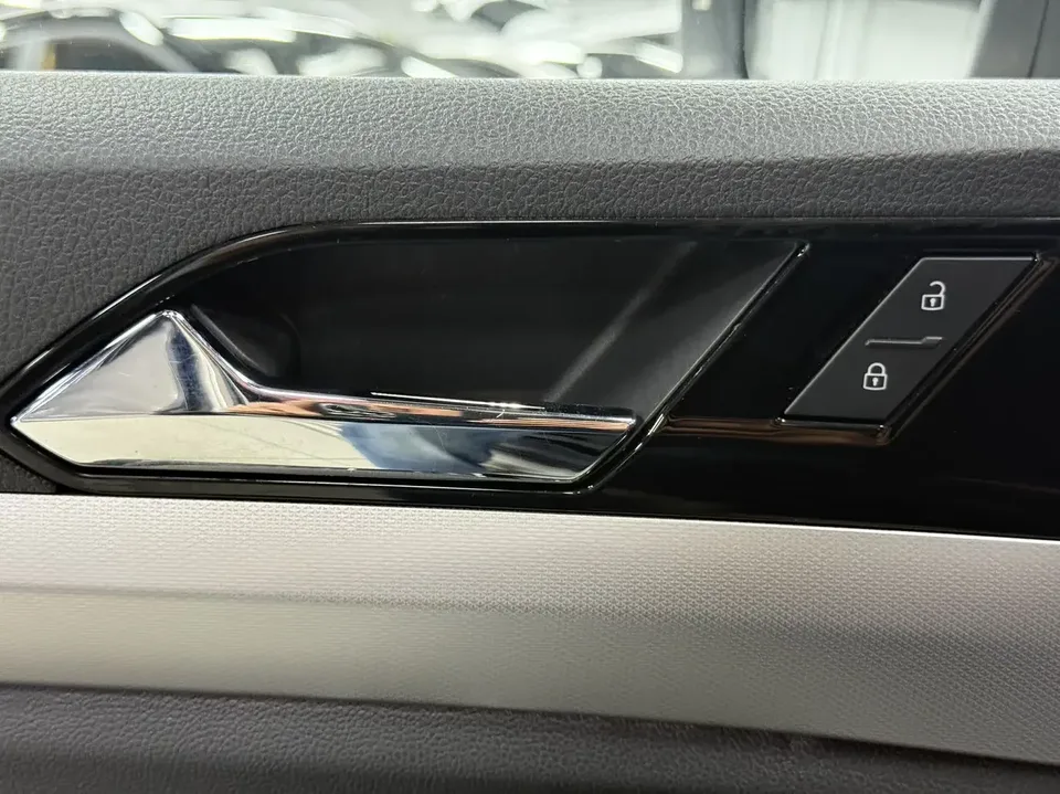 Volkswagen Bora Bora 2023 280TSI DSG Premium Edition 2023 — thumbnail 4