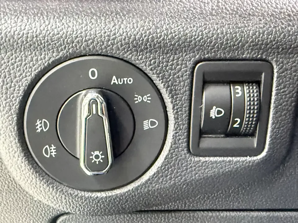 Volkswagen Bora Bora 2023 280TSI DSG Premium Edition 2023 — thumbnail 5