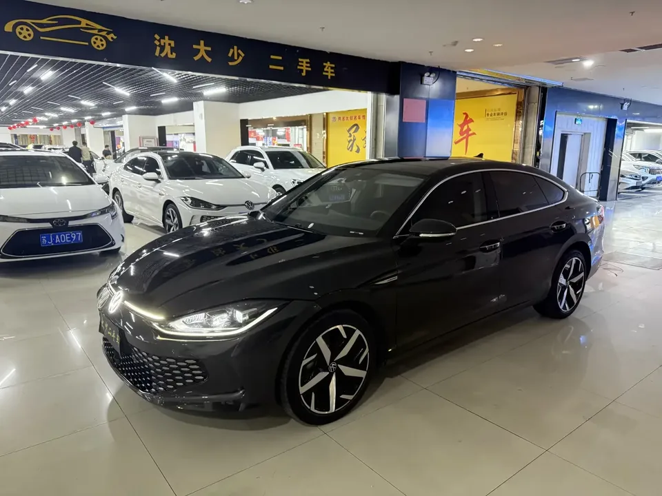 Volkswagen Lamando Lingdu 2023 Lingdu L 280TSI DSG Cool Edition 2023 — photo 1, buy with delivery to Moscow