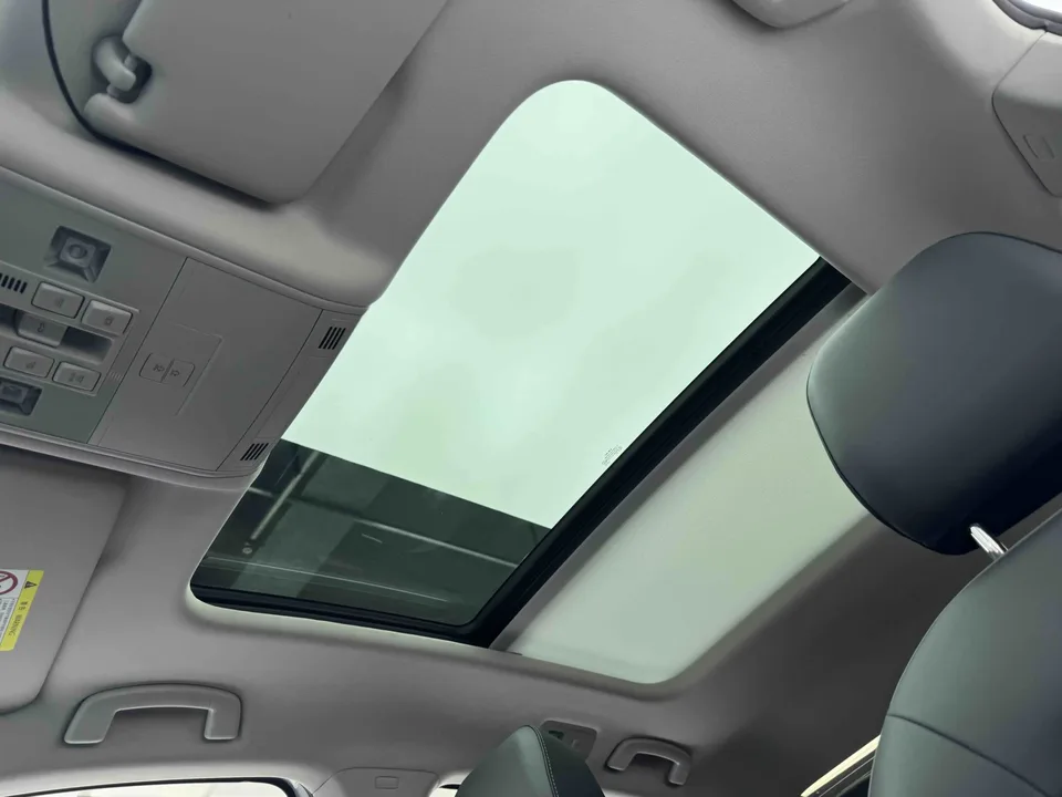 Volkswagen Sagitar Sagitar 2023 300TSI DSG Beyond Edition 2024 — thumbnail 5