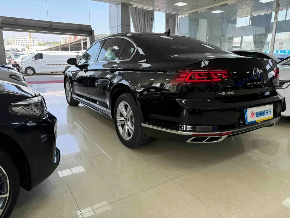 Volkswagen Magotan Magotan 2023 2 millionth anniversary edition 280TSI DSG comfort model 2024 — thumbnail 4