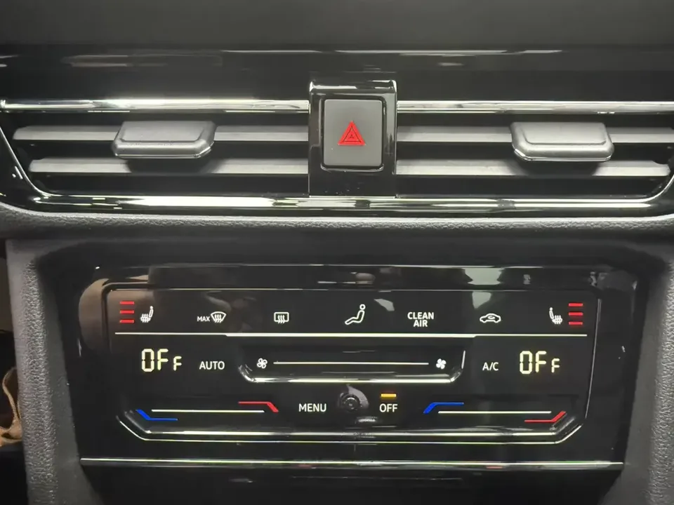 Volkswagen Tharu tuyue 2021 280TSI 2WD Deluxe Edition 2022 — thumbnail 3
