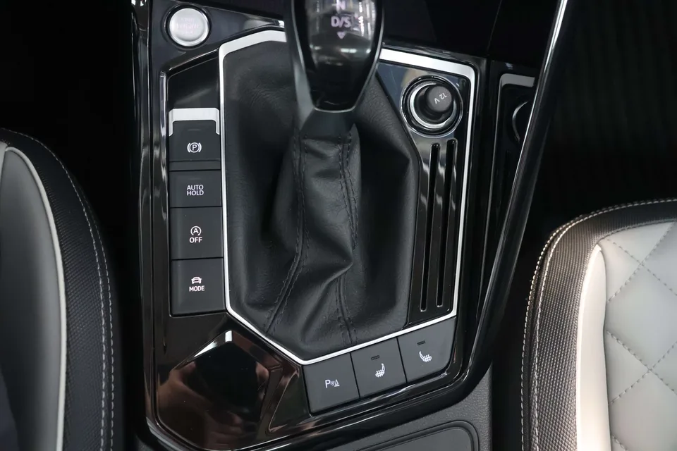 Volkswagen Tayron Tanyue 2023 280TSI 2WD Luxury Plus Advanced Edition 2023 — thumbnail 4