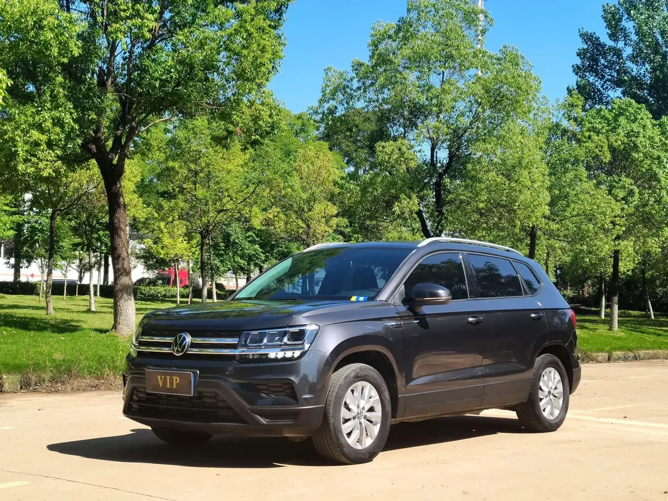 Volkswagen Tharu tuyue 2022 280TSI 2WD Fashion Edition 2022 — photo 1, buy with delivery to Moscow