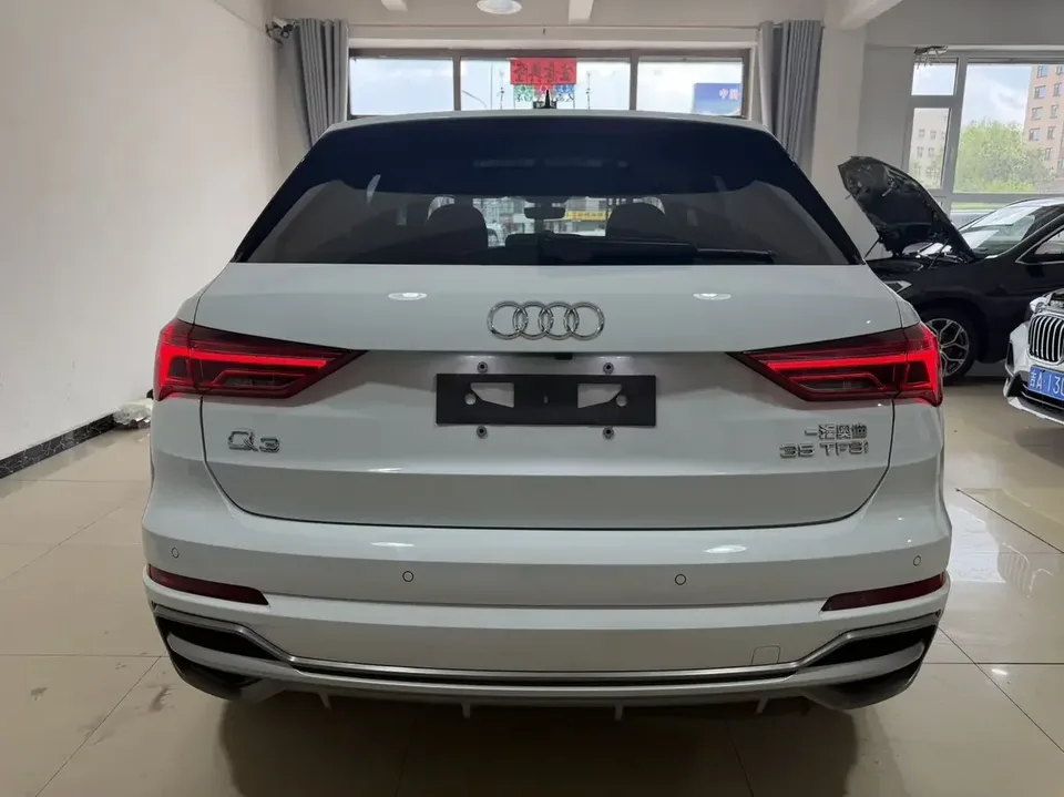 Audi Q3 Audi Q3 2022 35 TFSI Stylish Dynamic 2023 — thumbnail 2