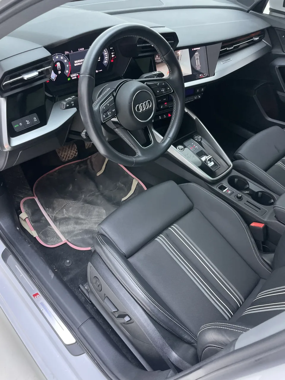 Audi A3 Audi A3 2022 Sportback 35 TFSI Stylish and sporty 2022 — thumbnail 4