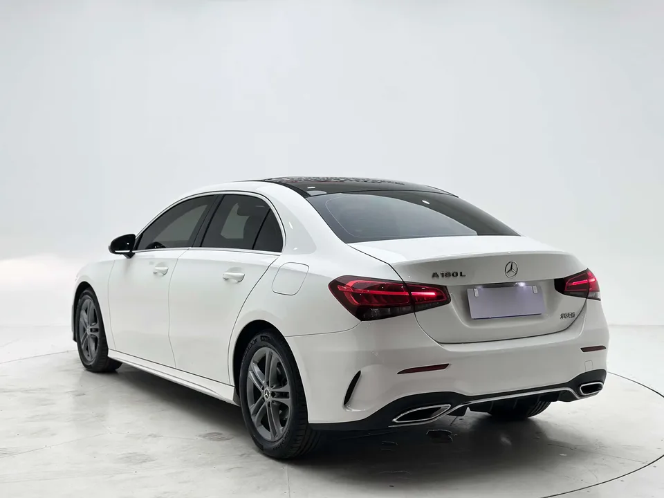 Mercedes-Benz Klasa A Mercedes Benz A Class 2022 A 180L 2022 — миниатюра 2