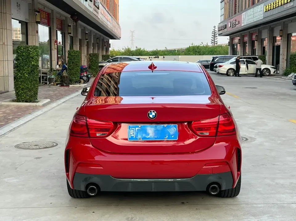 BMW 1 Series BMW 1 Series 2021 120i M Sport Night Edition 2022 — thumbnail 2
