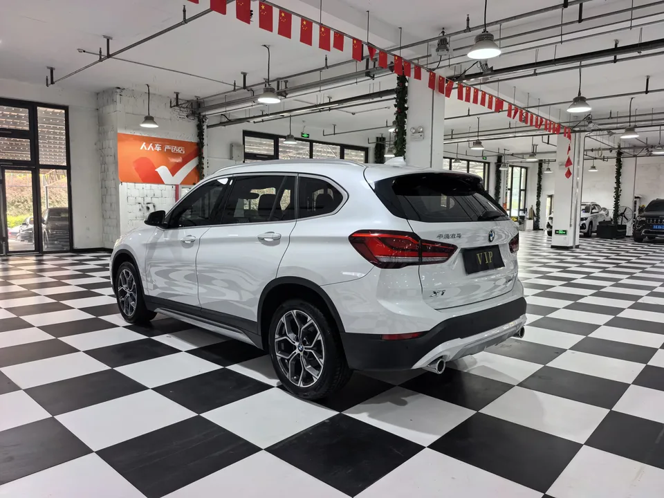 BMW X1 BMW X1 2022 sDrive20Li Fashion 2022 — thumbnail 2