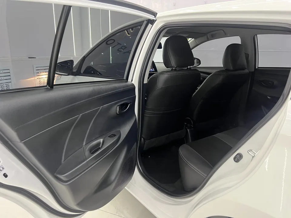 Toyota Vios FS Vios FS 2022 1.5L CVT 20th Anniversary Edition 2023 — thumbnail 5