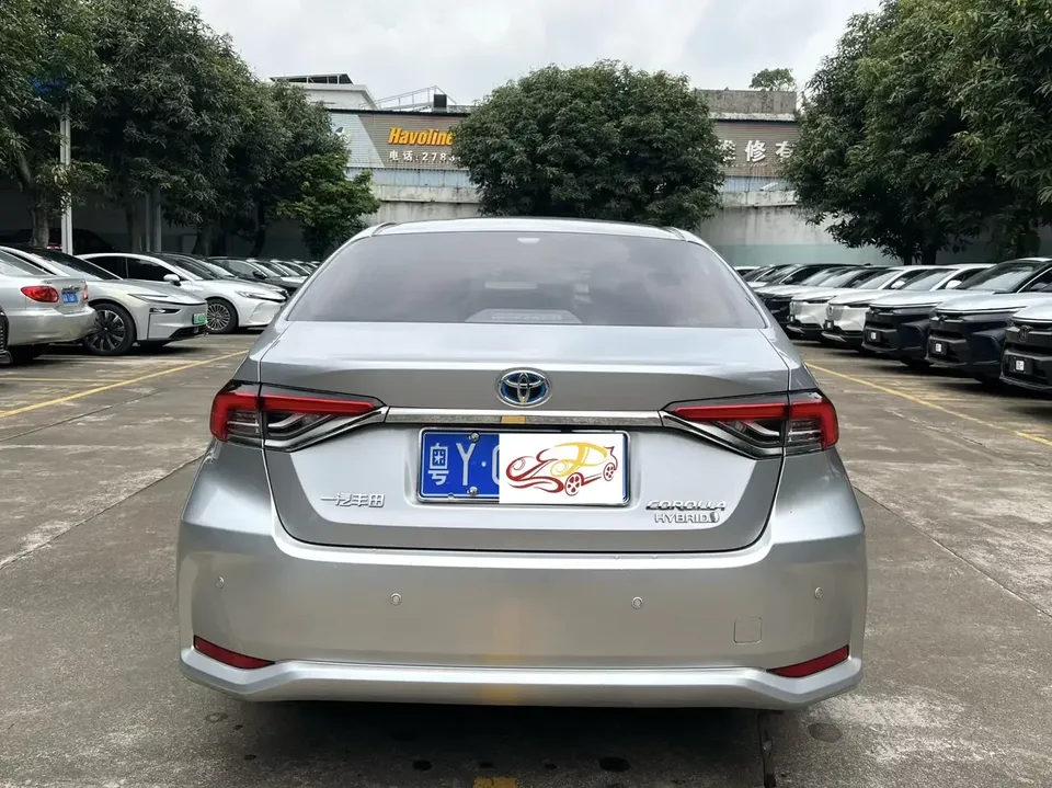 Toyota Corolla Corolla 2023 Intelligent Electric Hybrid Dual Engine 1.8L E-CVT Pioneer Edition 2024 — thumbnail 5
