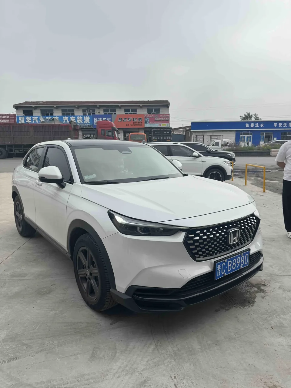 Honda WR-V HondaXR-V 2023 1.5L CVT Heat Wave Edition 2023 — thumbnail 3