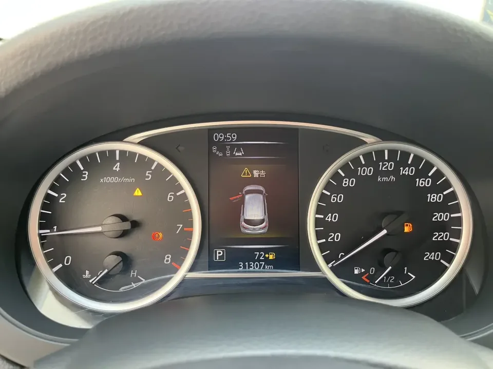 Nissan Tiida Tiida 2023 1.6L CVT Intelligent Travel Edition 2023 — thumbnail 3