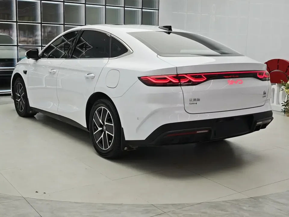 BYD Qin L DM Qin L DM 2025 Intelligent Driving Edition DM-i 120KM Leading Edition 2025 — thumbnail 4