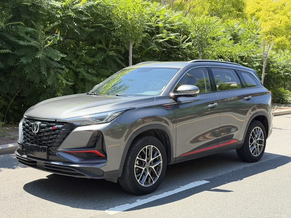 Changan CS75PLUS Changan CS75 PLUS 2022 1.5T Automatic Luxury 2022 — photo 1, buy with delivery to Moscow