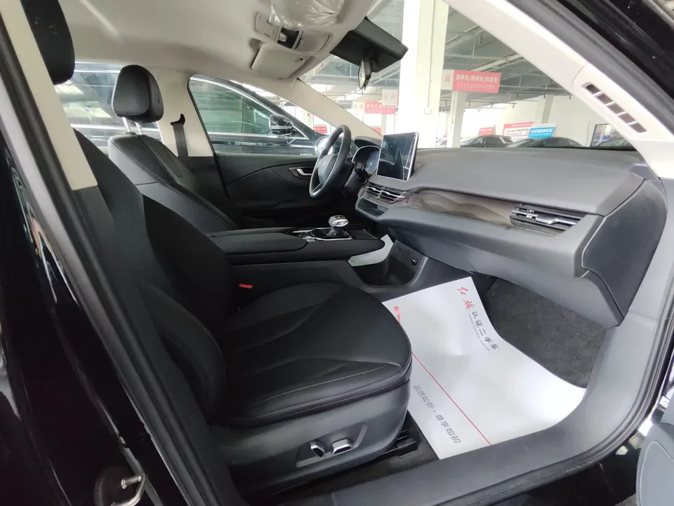 Hongqi E-QM5 Hongqi E-QM5 2023 Modified basic travel version 2024 — thumbnail 5