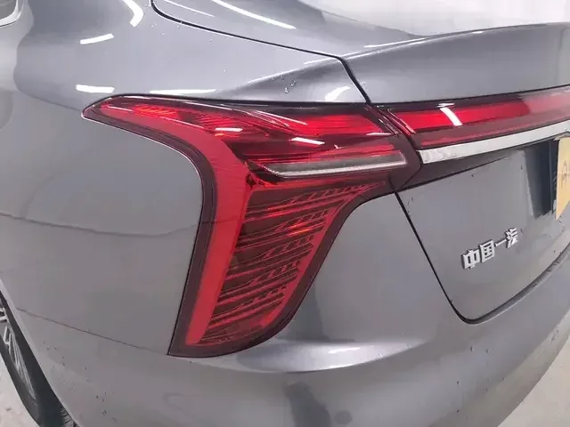 Hongqi H5 Hongqi H5 2023 2.0T Automatic Intelligent Connection Flagship Edition 2024 — thumbnail 4