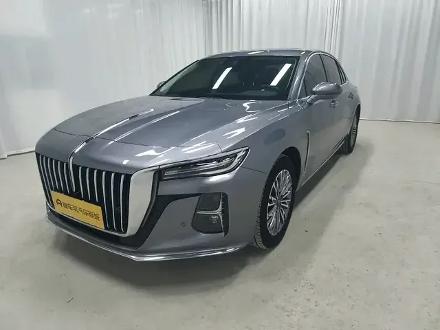 Hongqi H5 Hongqi H5 2023 2.0T Automatic Intelligent Connection Flagship Edition 2024 — photo 1, buy with delivery to Moscow