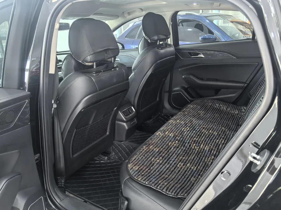 Hongqi H5 classic Hongqi H5 classic 2022 1.5T DCT 2023 — thumbnail 4