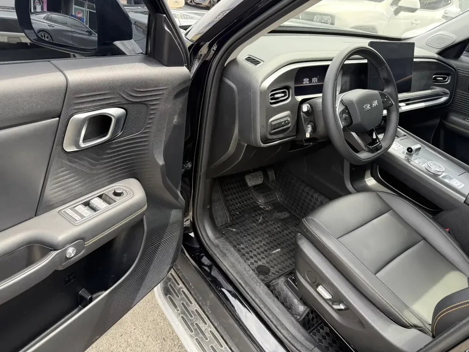 BAIC Beijing Off-road BJ30 Beijing Off-road BJ30 2024 1.5T DCT 2WD Light Wild Pro Edition 2025 — thumbnail 5
