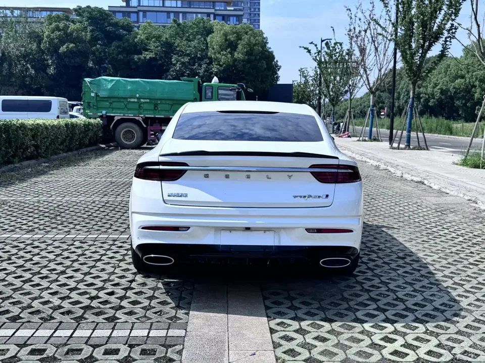 Geely Preface Xing Rui 2023 2.0T Premium 2024 — thumbnail 2