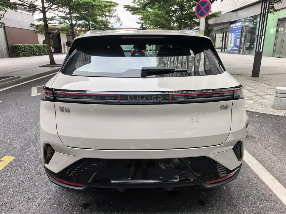 Lynk & Co 06 Lynk & Co 06 2025 Renew 1.5T Pro 2025 — миниатюра 5