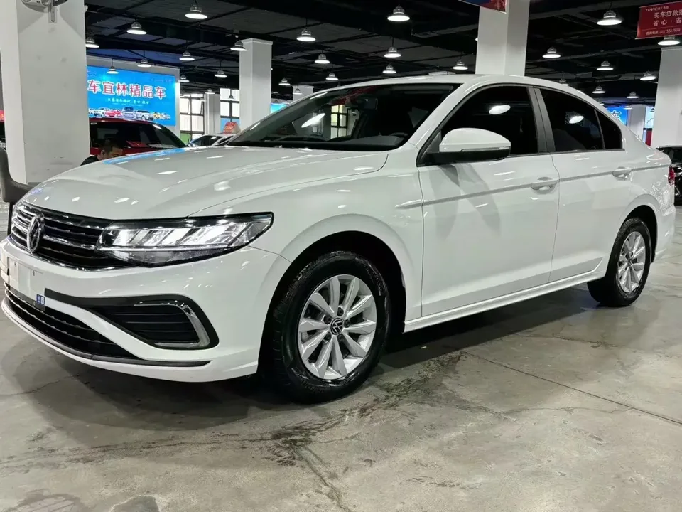 Volkswagen Bora Bora 2023 200TSI DSG Free Travel Edition 2023 — photo 1, buy with delivery to Moscow