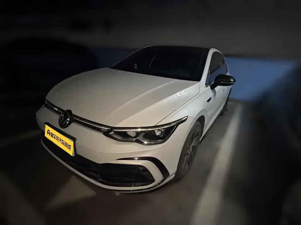 Volkswagen Golf golf 2022 280TSI DSG R-Line 2022 — photo 1, buy with delivery to Moscow