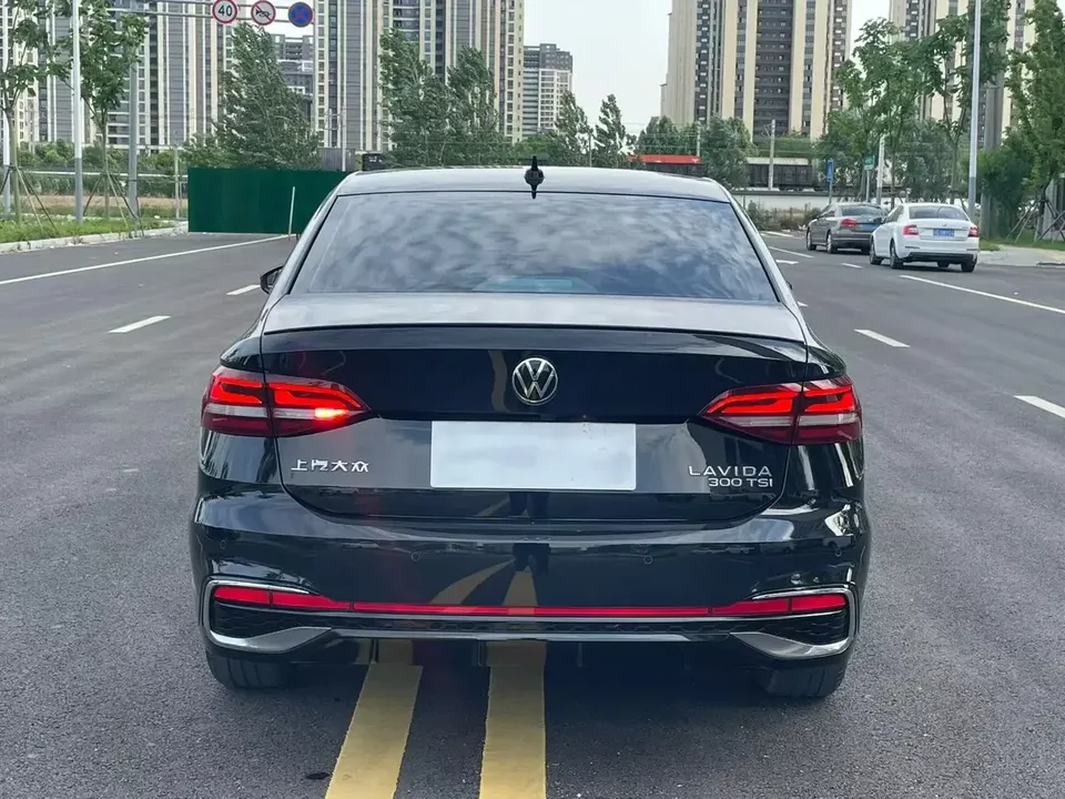 Volkswagen Lavida Lavida 2023 300TSI DSG Starry Sky Forever Edition 2023 — thumbnail 2