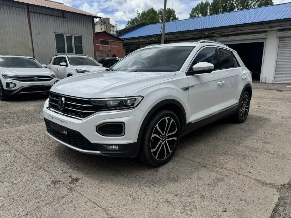 Volkswagen T-Roc TANG 2022 280TSI DSG 2WD Comfort PLUS 2022 — photo 1, buy with delivery to Moscow