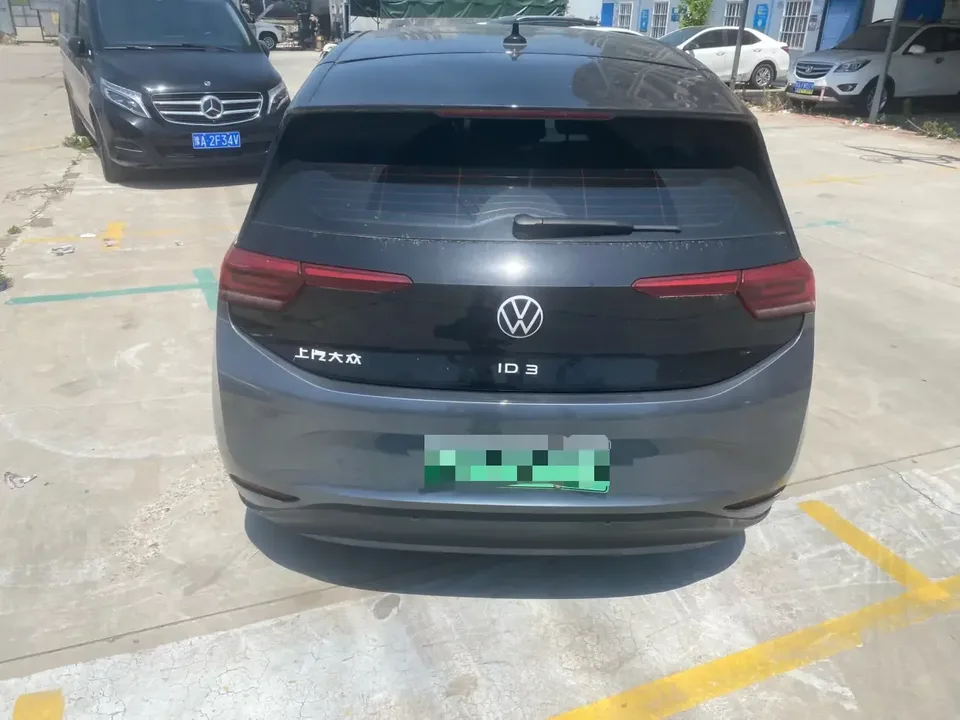Volkswagen ID.3 Volkswagen ID.3 2024 Outstanding Edition 2024 — thumbnail 4
